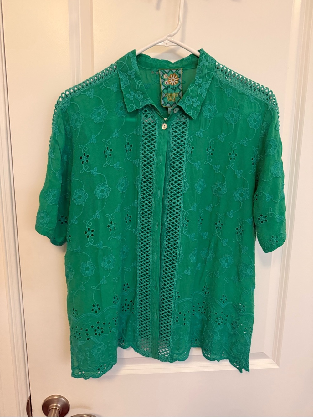 Johnny Was Deena Button Down Top-Flushing Flowers Size M